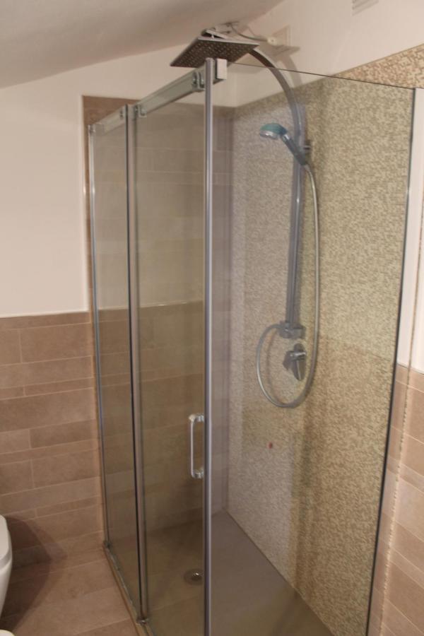 La Ca' Al Mare Apartment การ์รารา ภายนอก รูปภาพ